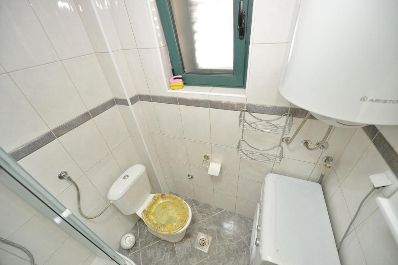 Promenade,5 Min Old Town Apartment Kotor Bagian luar foto