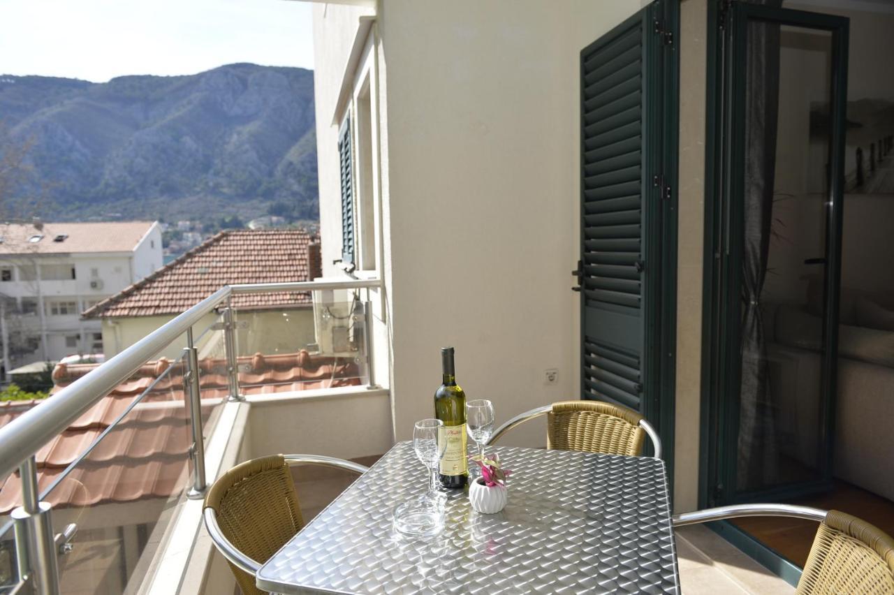 Promenade,5 Min Old Town Apartment Kotor Bagian luar foto
