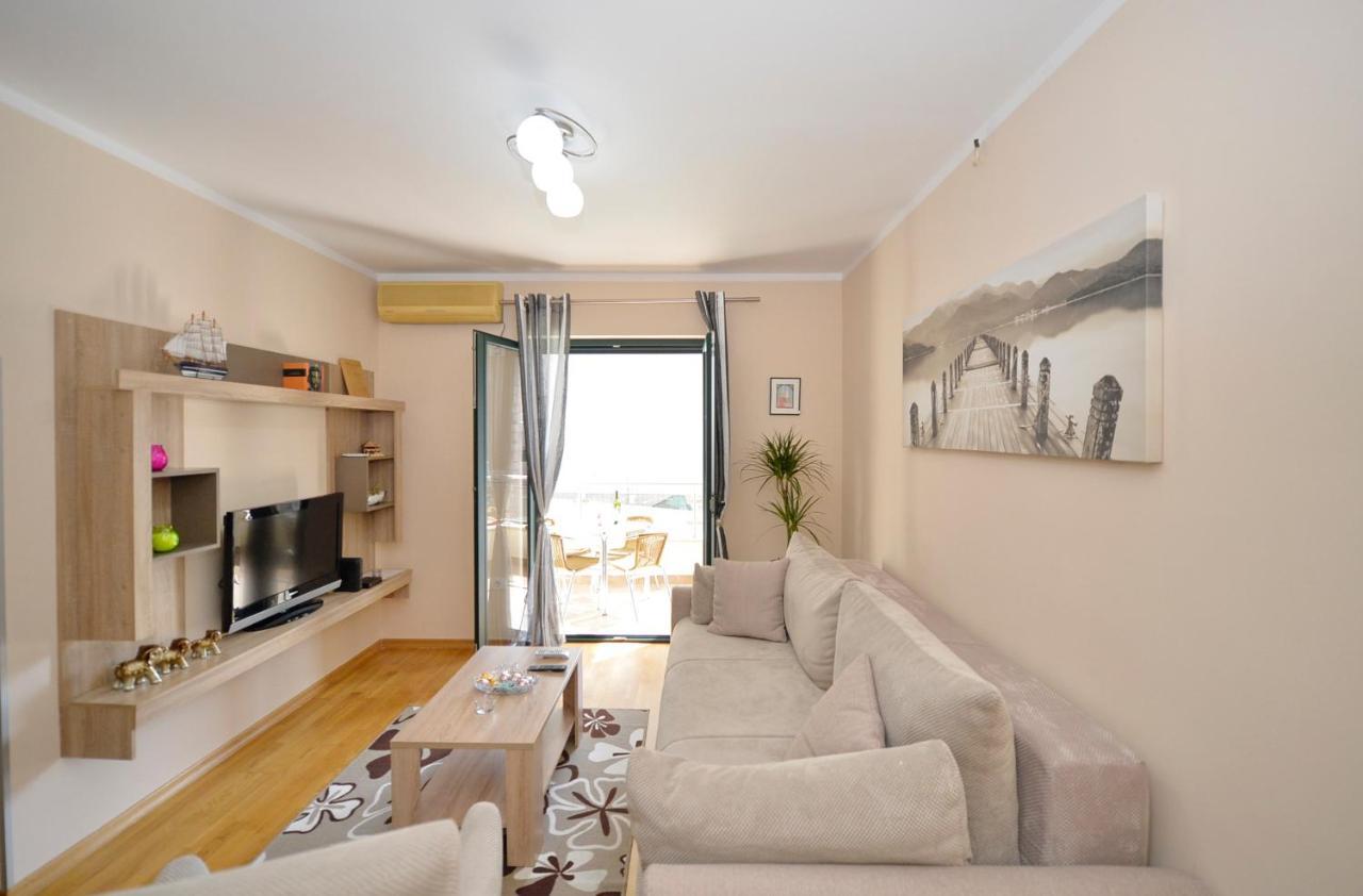 Promenade,5 Min Old Town Apartment Kotor Bagian luar foto