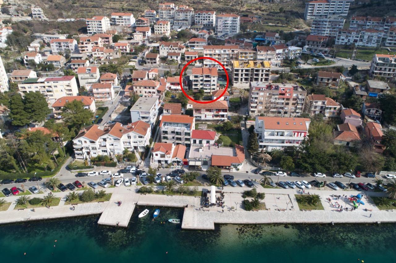 Promenade,5 Min Old Town Apartment Kotor Bagian luar foto